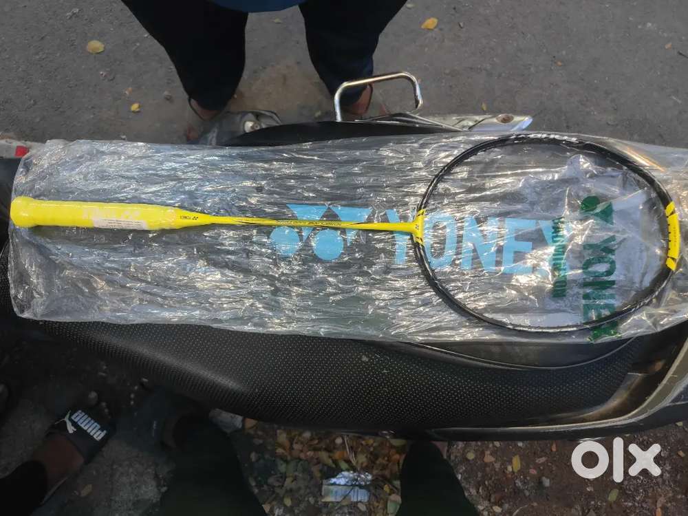 Badminton racquet