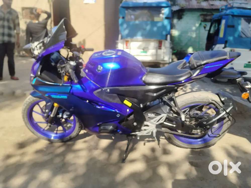 Yamaha R15v 4  good