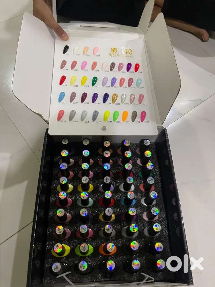 Nails material combo
