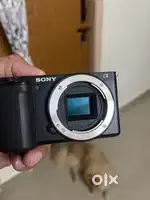 Sony alpha ZV10-El 24 megapixel (Dslr camera brand new condition)