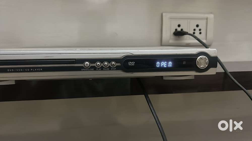 LG CD player in good condition