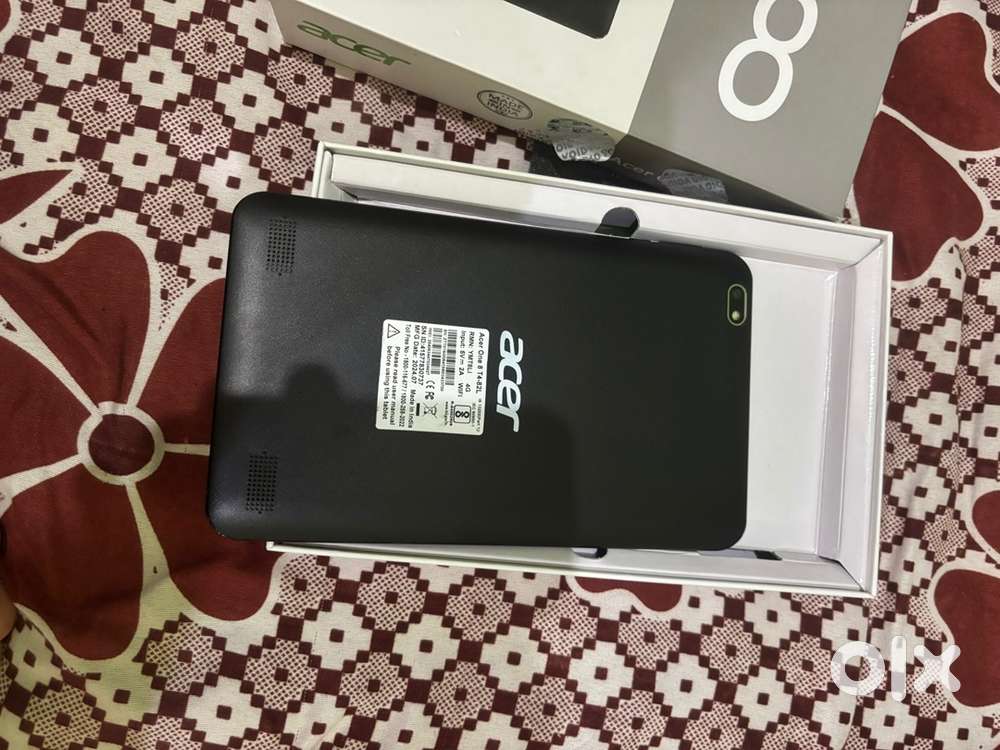 Acer one 8