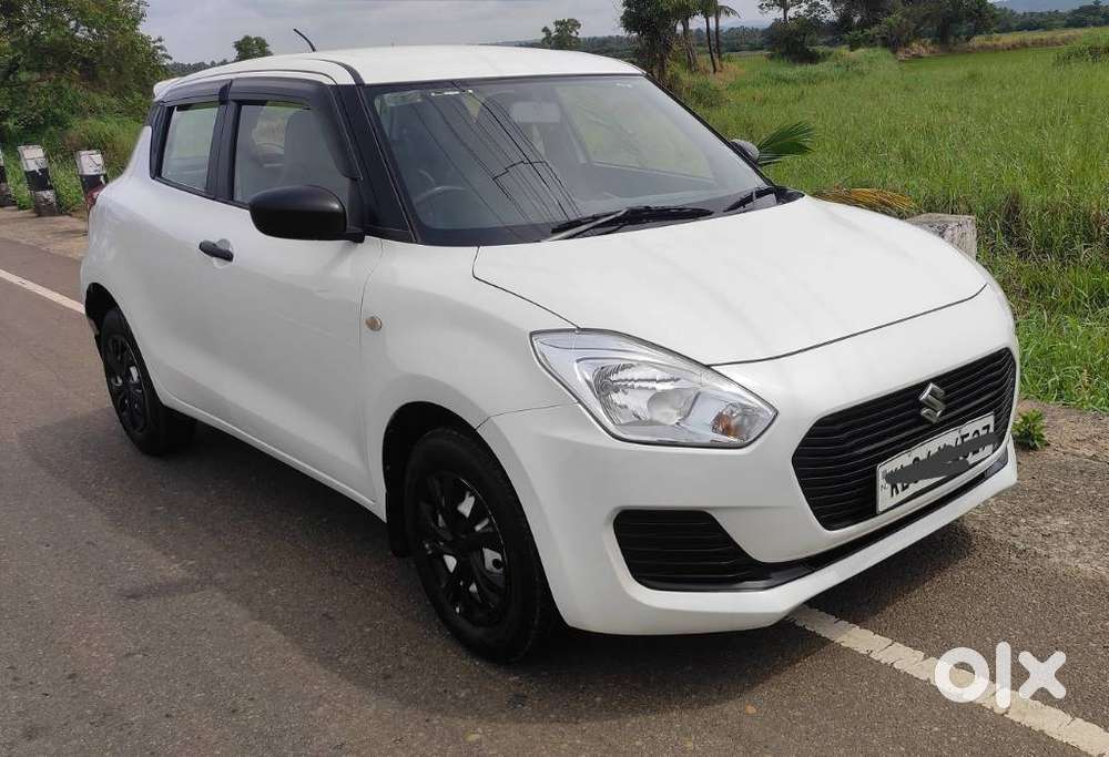 Maruti Suzuki Swift LXI Option, 2019, Petrol