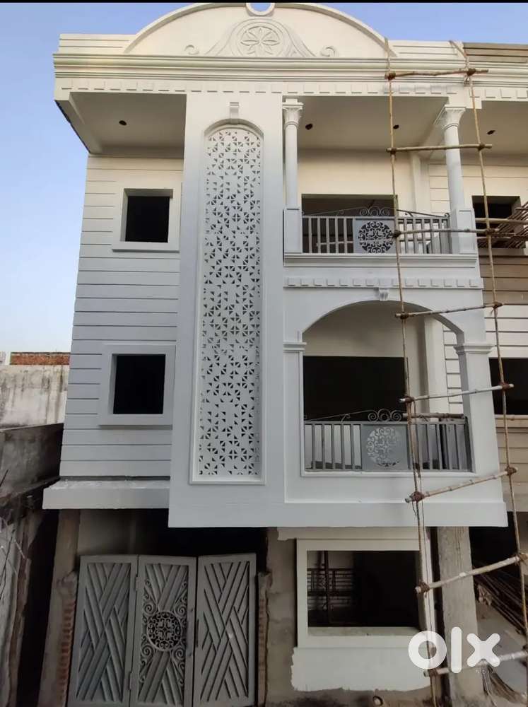 beautiful triplex in sunderpur