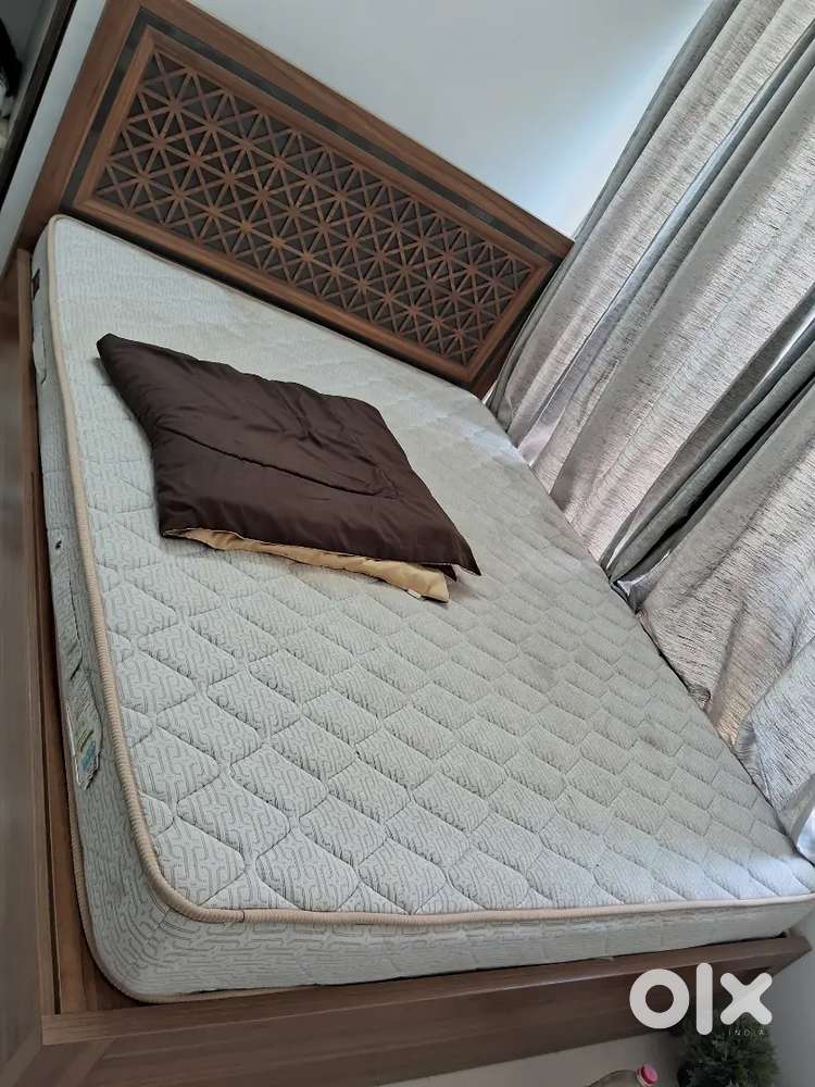 Queen sized Bed, L shaped sofa