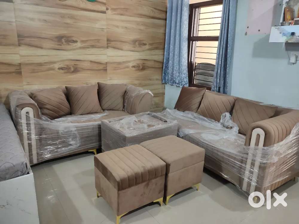 Selling Sofa Set