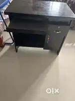 Computer table