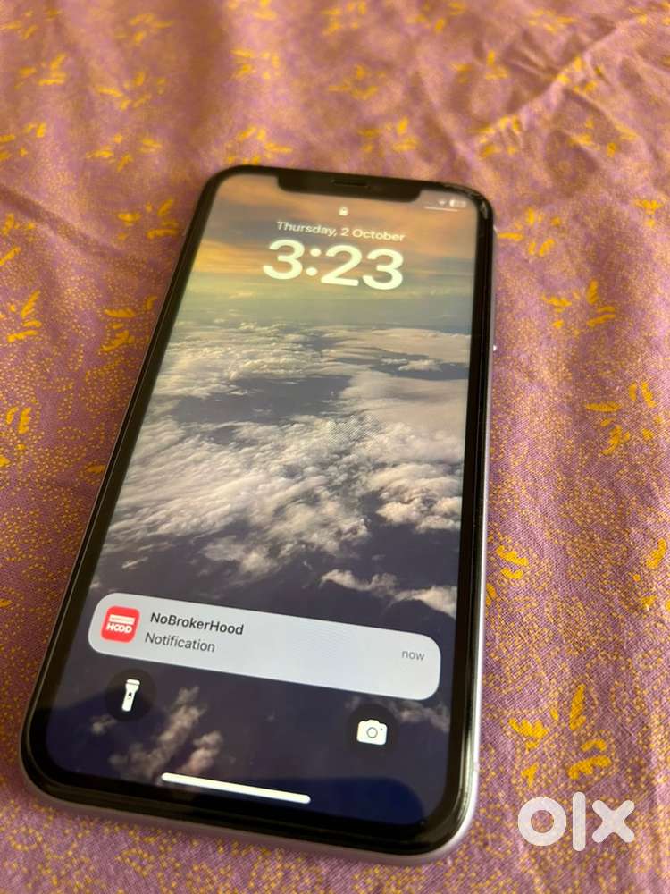 iPhone 11  128 GB