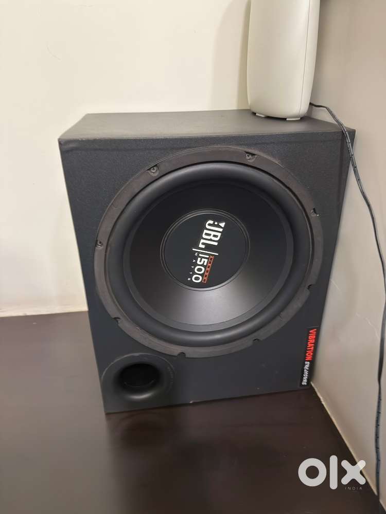 JBLCar woofer base with fitted in box