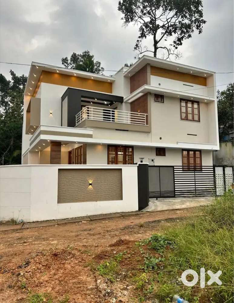 தங்களது கனவு இல்லங்களை நினைவாக்கிட தங்களை அணுகவும் ASR CONSTRUCTION