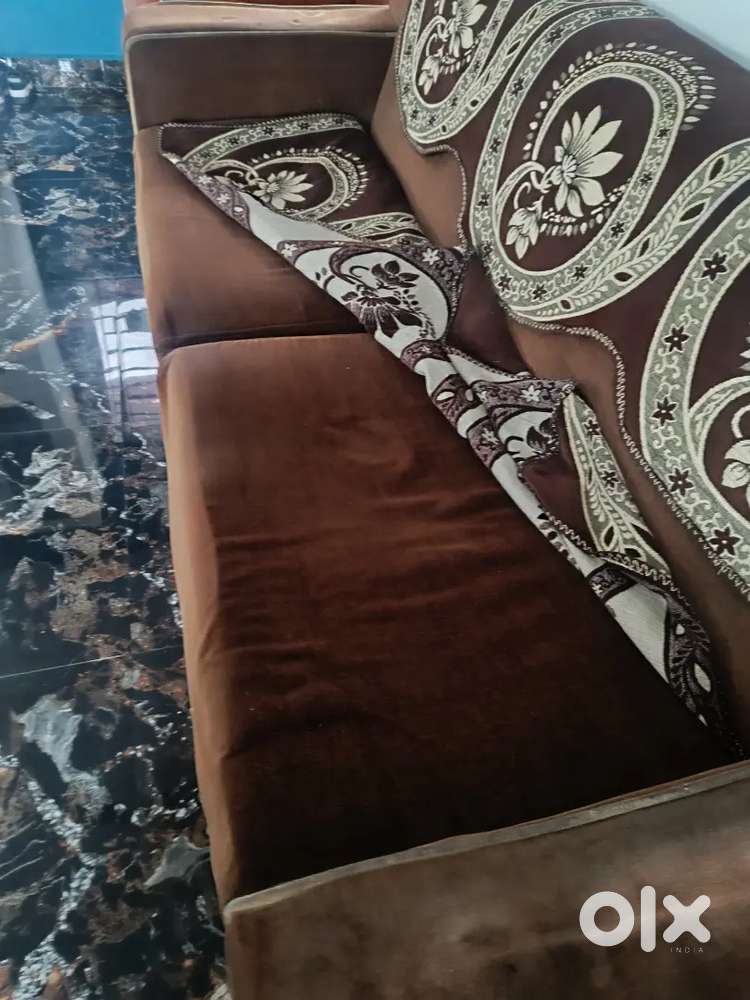 3 seater cushion sofa
