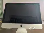Apple imac 2011 , magic keybord , magic mouse and track pad