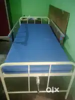 Hospital folding bed