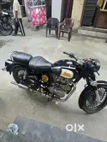 Classic 350 mint condition with all original accessories
