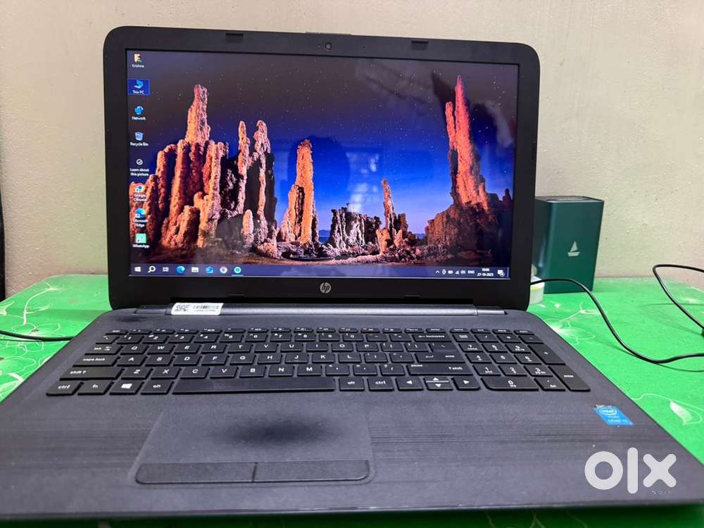 HP Notebook Laptop  4/128 SSD Intel(R) Core(TM) i3-5005U CPU 2.00GHz