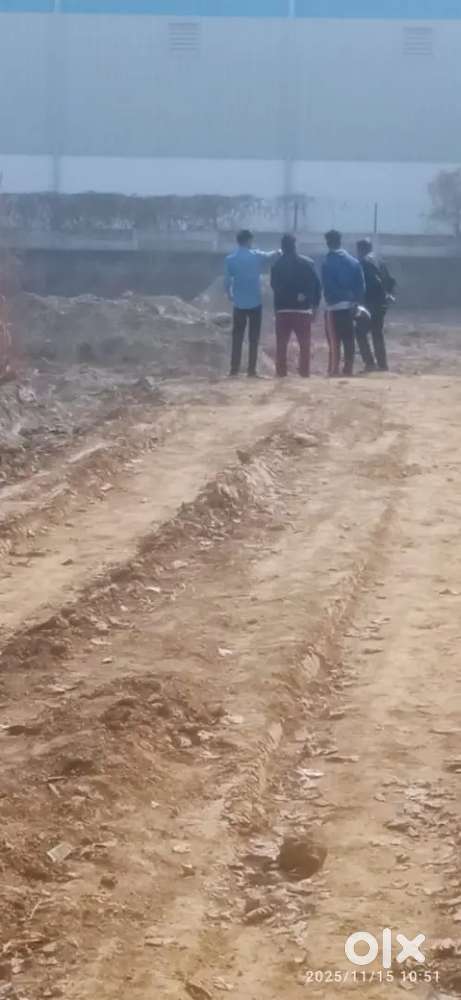 90 gaj ka plot NH-91 par saste rate mai