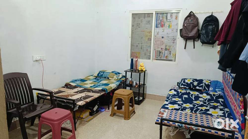 1 bhk quarter available for college student, and job holder