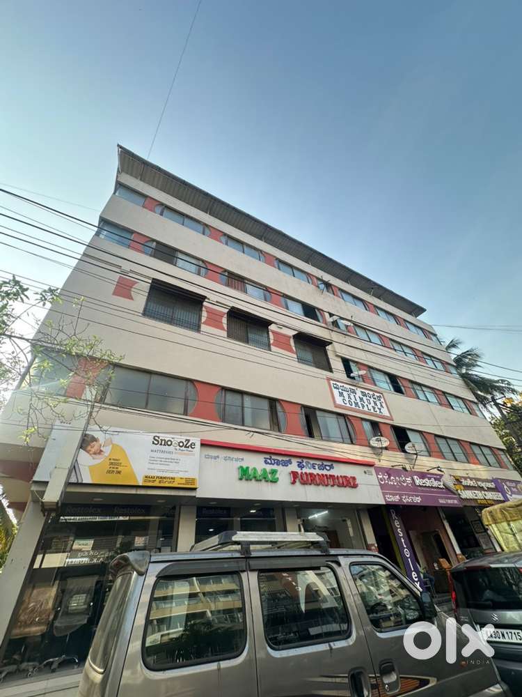 Fully Furnished Luxury Flat for Rent Prime Location move in with bags