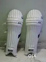 EM GT 1.0 cricket batting pad. EM GT series batting pads for play game