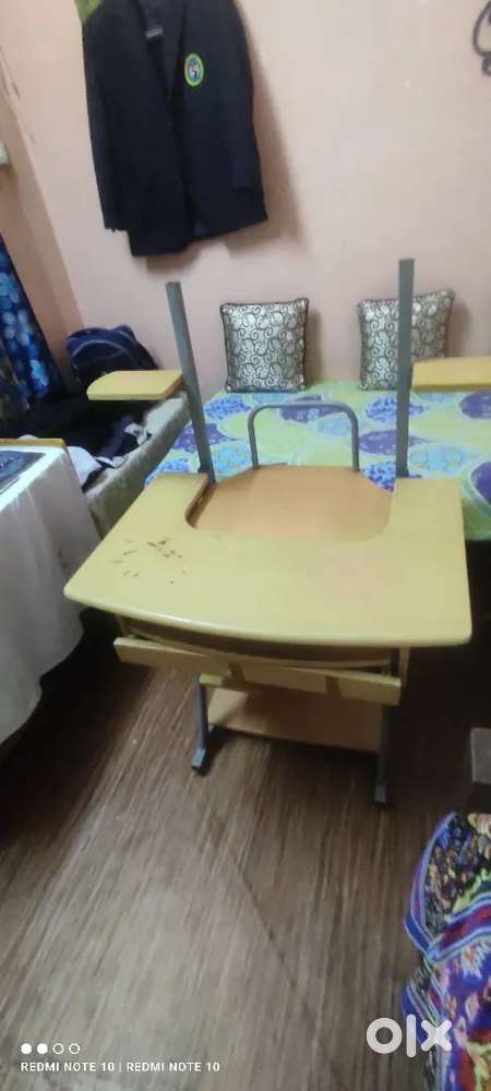 Computer table for sell