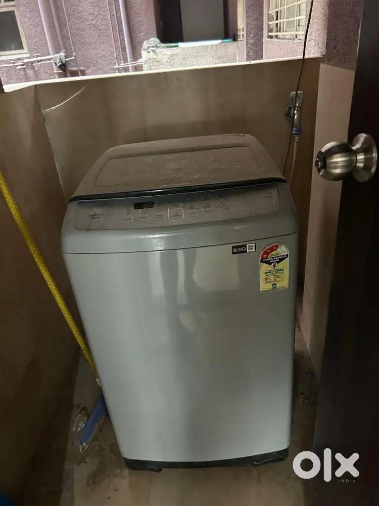 Well maintained AC and Freeze for sell