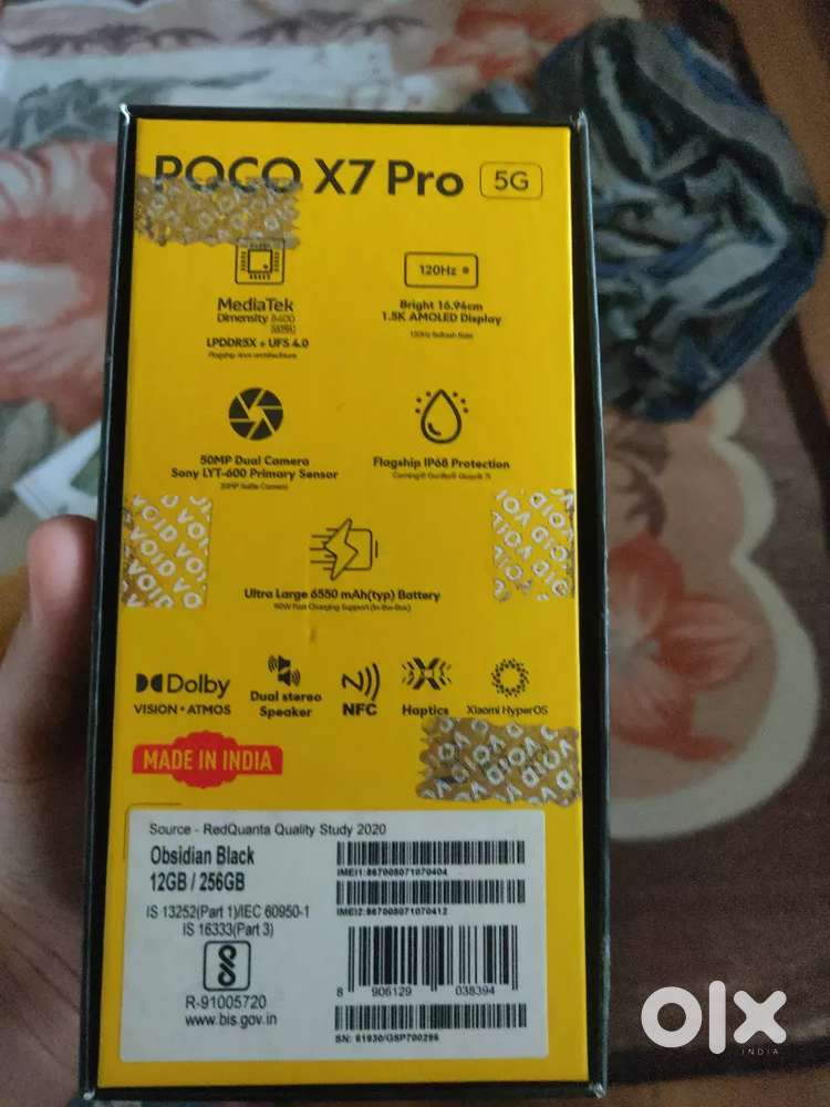 This phone is poco x7pro GB 12 256 colour is black