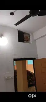 Single room with bathroom ( Bachelor )