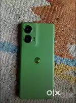 Aadhi touch kaam kre hai baaki all ok hai