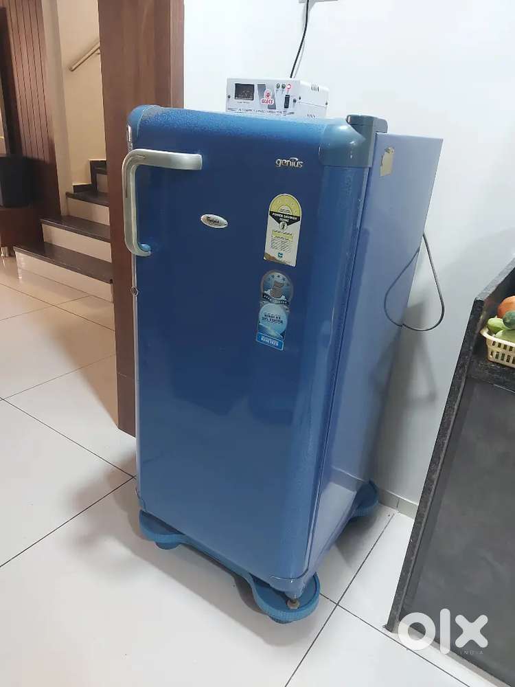 Whirlpool fridge for urgent selling