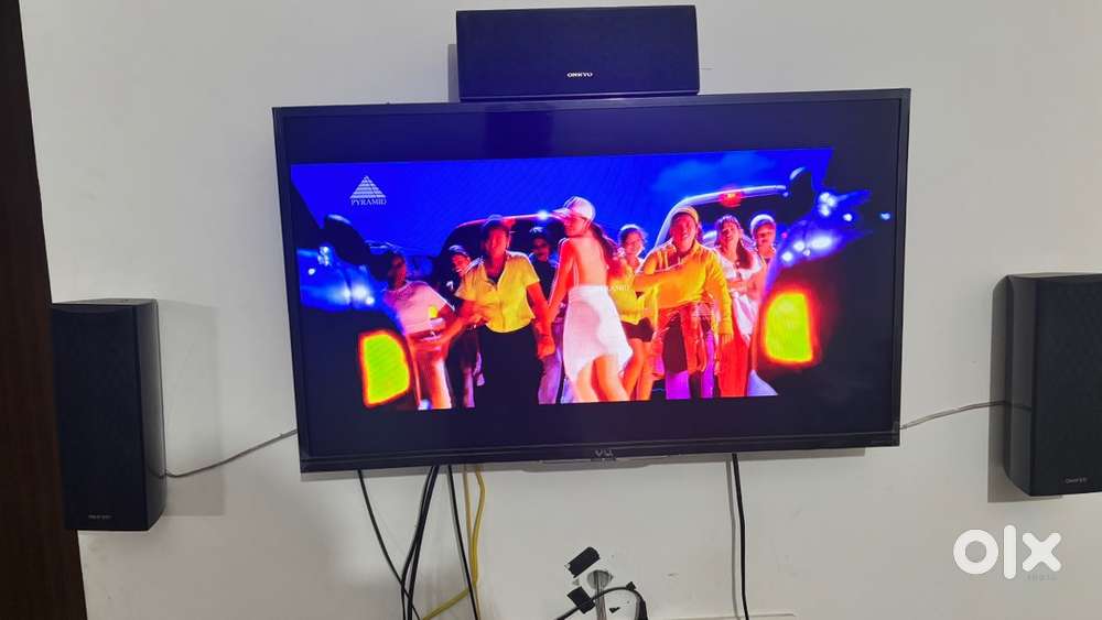 Onkyo center & surrounding speakers for sale