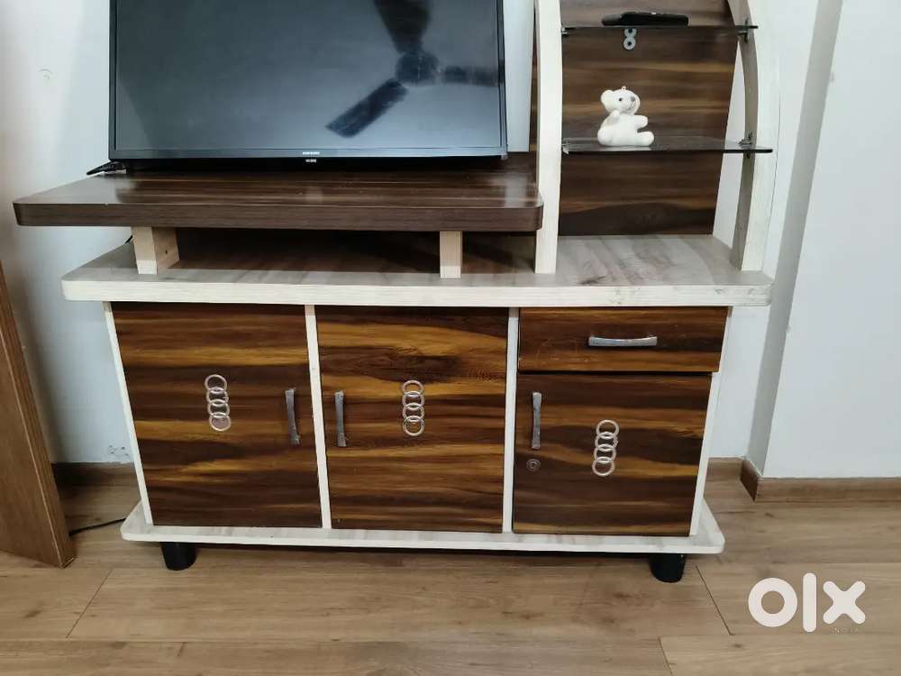 TV unit 4ft with drawers