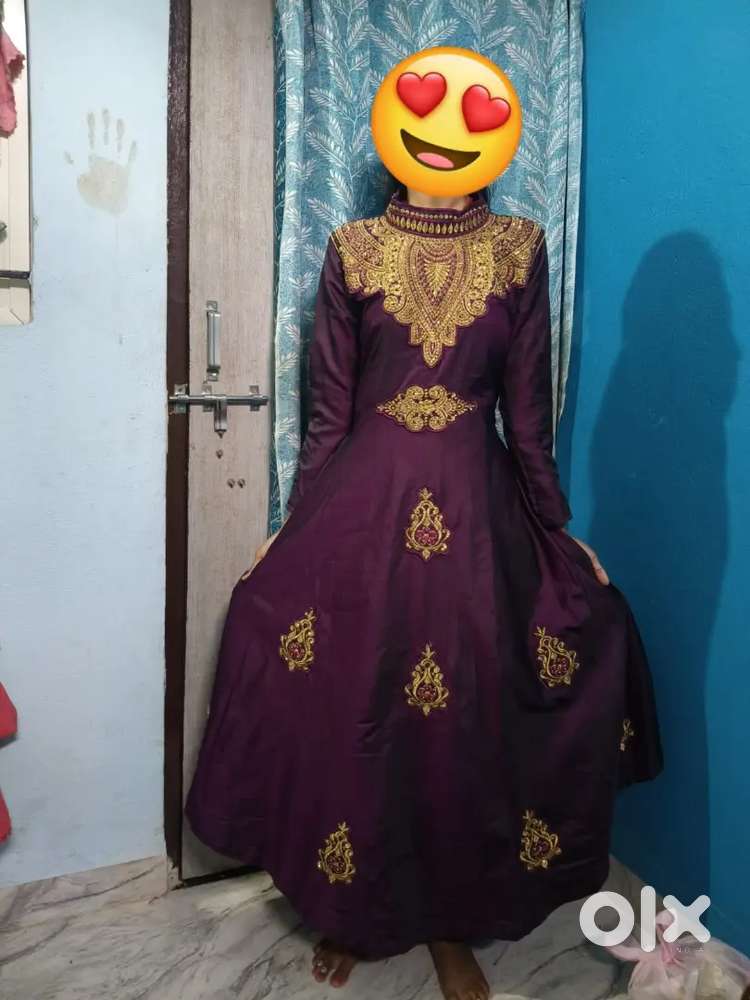 Party wear gown
