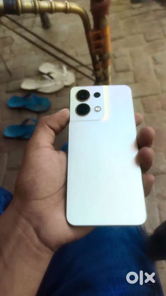 OPPO Reno 8 5g A1 Condition Like New ek bhi scratch nhi h