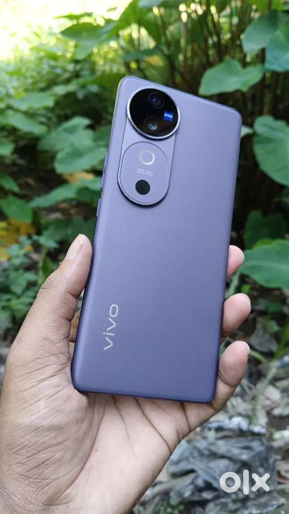 Vivo v40 brand new condition