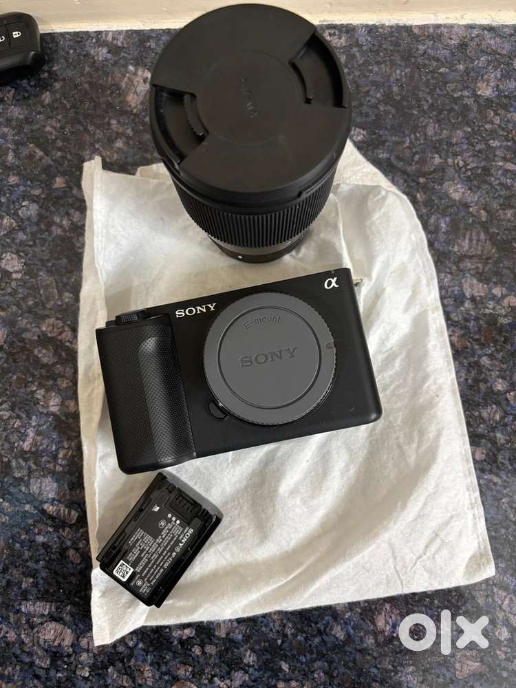 Sony zv e1 full frame camera and sigma 16mm f 1.4 lens