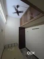 Single room for Men Non AC Vadapalani