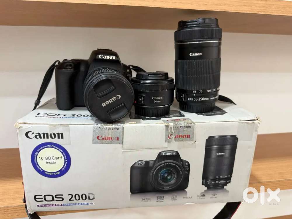 Canon 200d with 3 lens in brand new condition