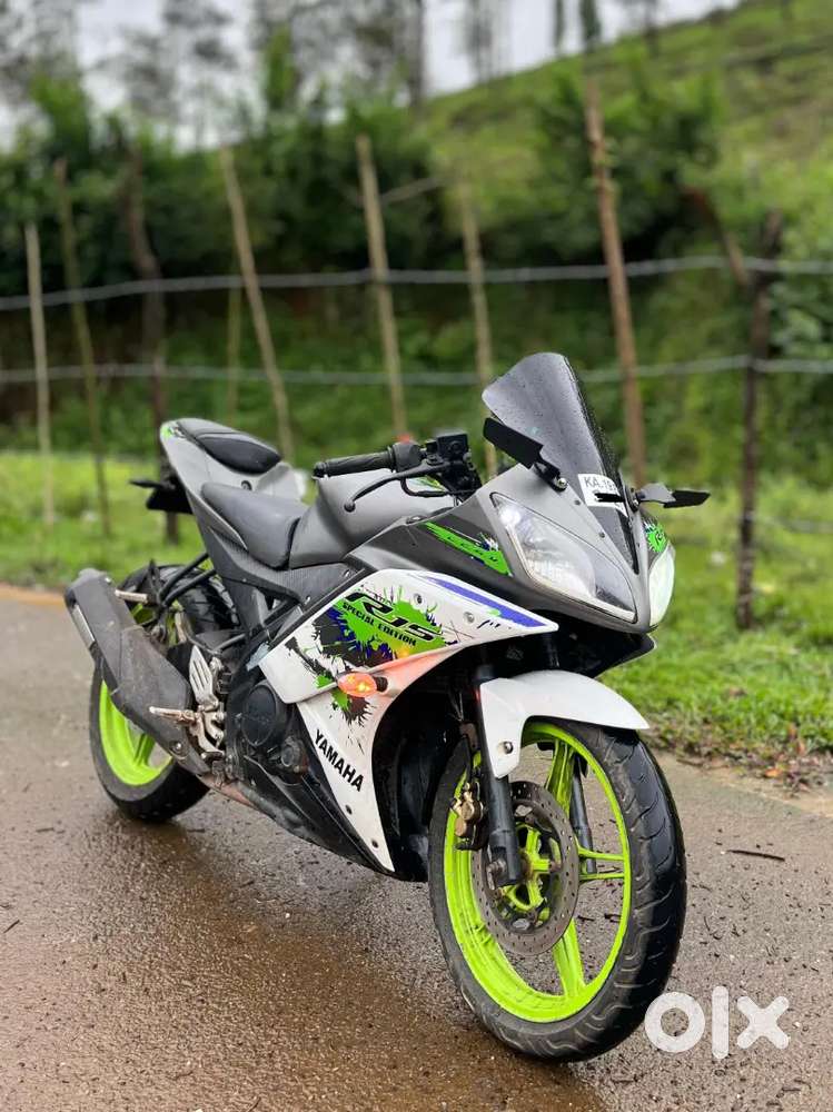 Yamaha R15 V2 Special Edition