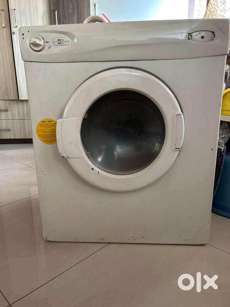 Ifb 5.5 kg 100% dryer. easydry500 model, 15 years old