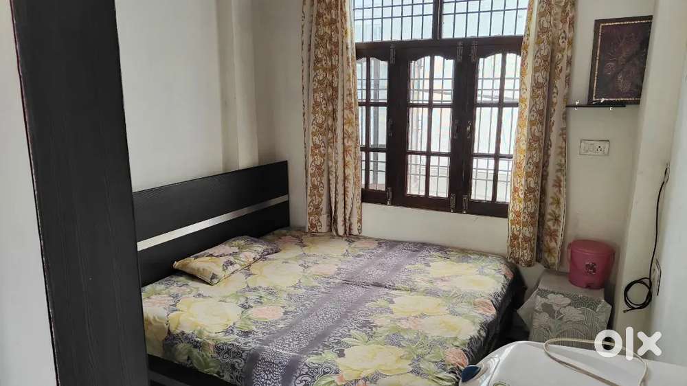 Semi Furnished room available for rent in yamuna nagar Model Town .