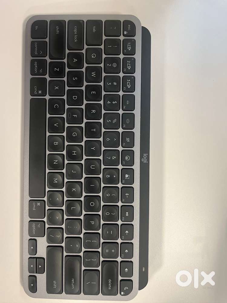 Brand New logitech MX Master 3S mouse and keyboard for sale!!