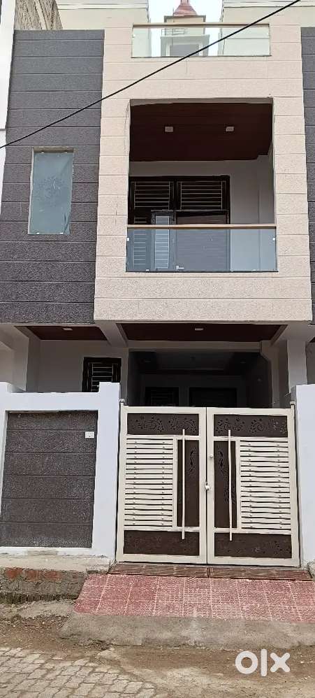 Duplex House Ratan orbit ke pass 75 gaj