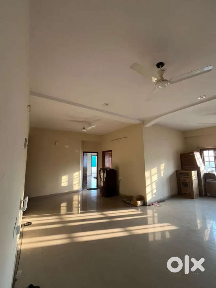 Male Replacement for master room in 3 BHK Flat