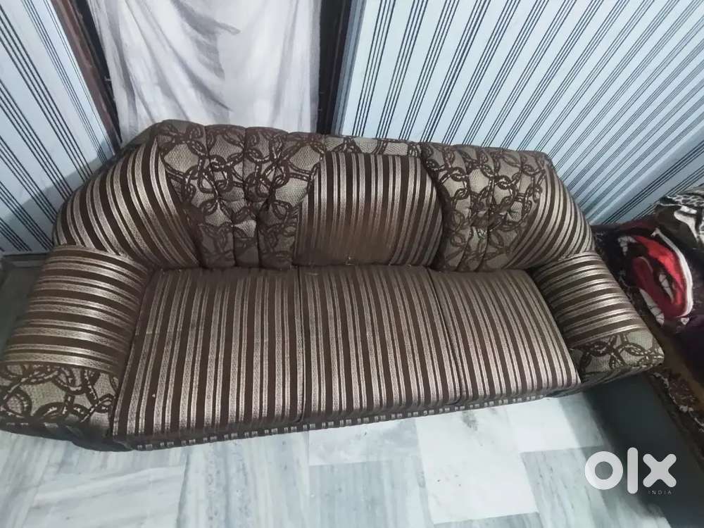 Want to sell 5 seater sofa