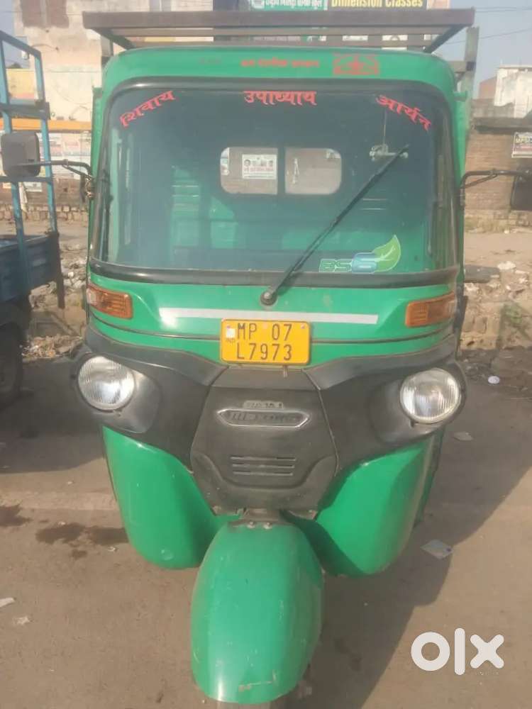 Three wheeler loading