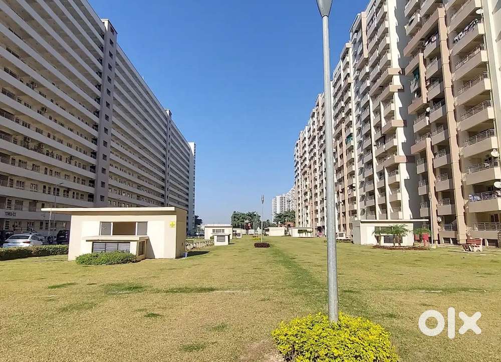 1 furnished room in Purab Premium Apartment