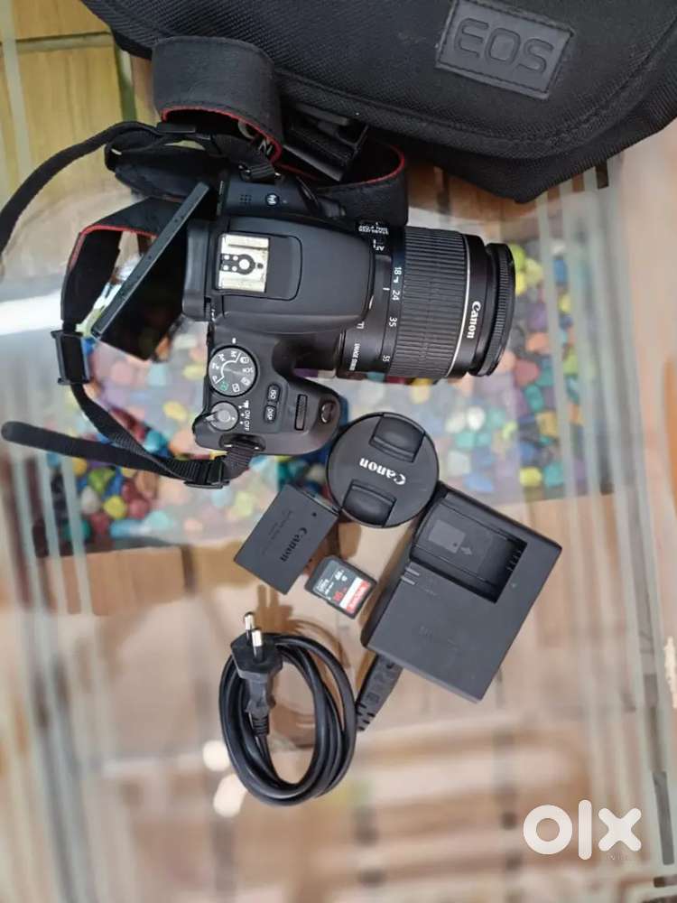 Canon 200D, 55.zoom lens, 16gb card, battery, bag