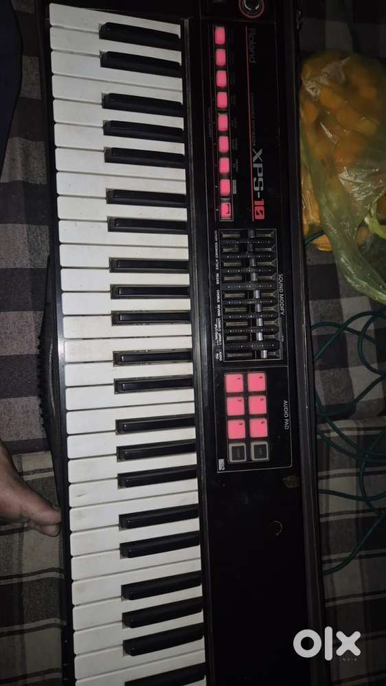 Roland xps 10 for sale only 8 month used