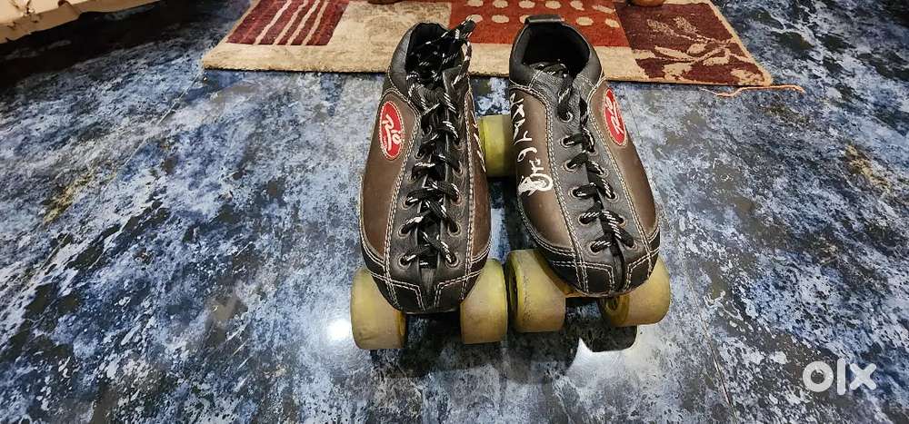 Skate shoes
