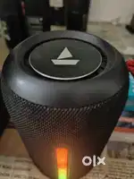 Boat stone 342 speakers with dynamic RGB LED lights. IPX6 water proof